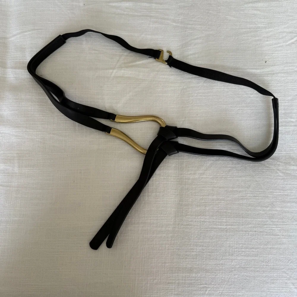 Vintage Gold Sculptural Buckle Black Elastic Waist Belt Faux Leather Hook